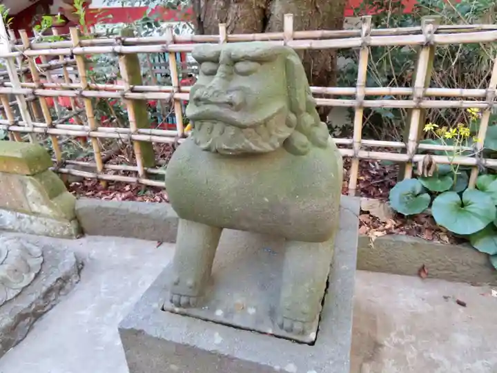 市谷亀岡八幡宮の狛犬