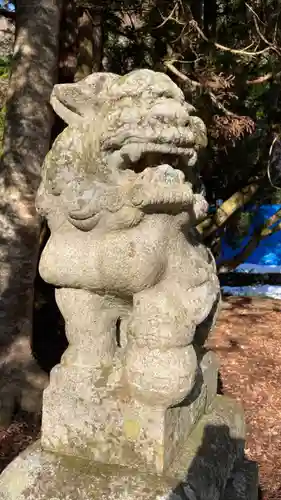 落合神社の狛犬