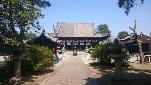 鶴林寺の本殿・本堂