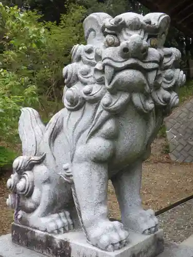 熊野神社の狛犬