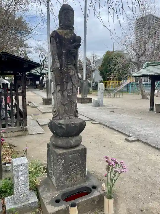 沼影観音堂(廣田寺)の{uncategorized: "未分類", other: "その他", undefined: "問題あり", building: "その他建物", grave: "お墓", sacred_gate: "鳥居", guardian: "狛犬", statue: "像", buddha: "仏像", history: "歴史", nature: "自然", garden: "庭園", animal: "動物", pagoda: "塔", temizu: "手水舎", mountain_gate: "山門・神門", sanctuary: "本殿・本堂", subordinate: "末社・摂社", art: "芸術", scenery: "景色", jizo: "地蔵", ema: "絵馬", goshuin: "御朱印", omikuji: "おみくじ", items: "授与品その他", amulet: "お守り", goshuincho: "御朱印帳", eats: "食事", festival: "お祭り", votive_dance: "神楽", shichigosan: "七五三参", wedding: "結婚式", experience: "体験その他", initially: "初詣", around: "周辺", anti_infection: "感染症対策"}