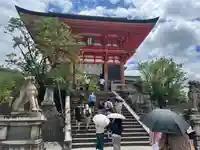 清水寺の山門・神門