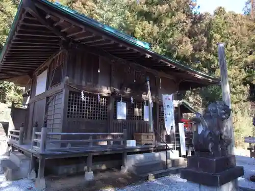 吾那神社の本殿