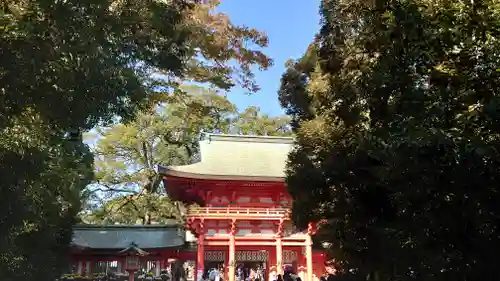 武蔵一宮氷川神社の山門・神門