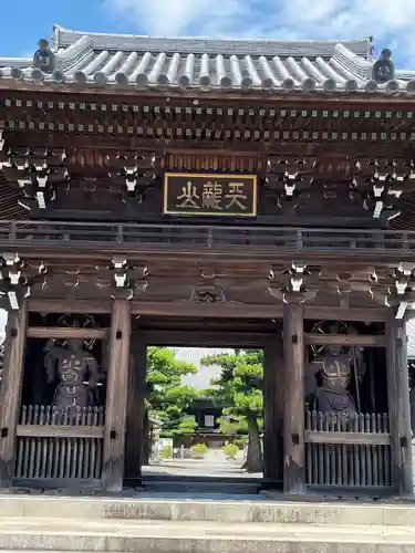 常楽寺の山門・神門