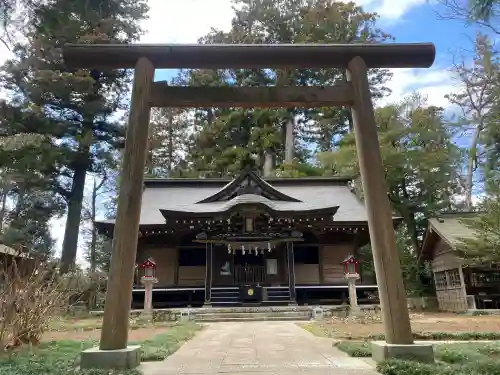 大井神社の{uncategorized: "未分類", other: "その他", undefined: "問題あり", building: "その他建物", grave: "お墓", sacred_gate: "鳥居", guardian: "狛犬", statue: "像", buddha: "仏像", history: "歴史", nature: "自然", garden: "庭園", animal: "動物", pagoda: "塔", temizu: "手水舎", mountain_gate: "山門・神門", sanctuary: "本殿・本堂", subordinate: "末社・摂社", art: "芸術", scenery: "景色", jizo: "地蔵", ema: "絵馬", goshuin: "御朱印", omikuji: "おみくじ", items: "授与品その他", amulet: "お守り", goshuincho: "御朱印帳", eats: "食事", festival: "お祭り", votive_dance: "神楽", shichigosan: "七五三参", wedding: "結婚式", experience: "体験その他", initially: "初詣", around: "周辺", anti_infection: "感染症対策"}