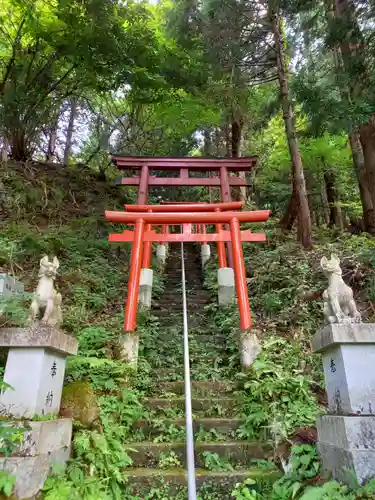 瀞川稲荷の鳥居