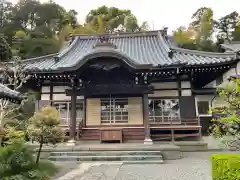 萬蔵寺の本殿