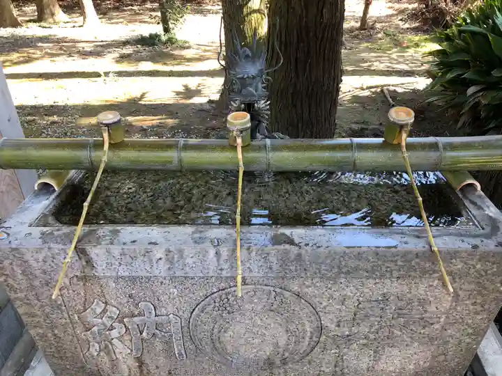 三軒地稲荷神社の手水舎