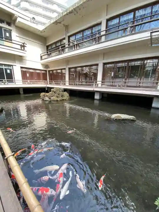 子安神社の庭園