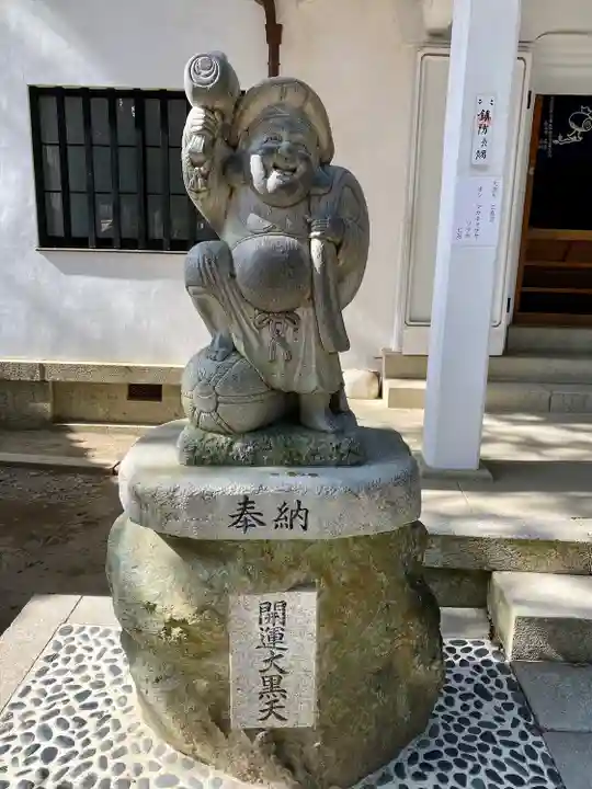 豊川閣 妙厳寺の像