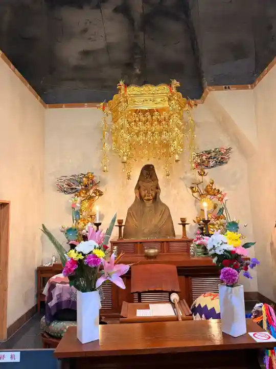 大船観音寺の{uncategorized: "未分類", other: "その他", undefined: "問題あり", building: "その他建物", grave: "お墓", sacred_gate: "鳥居", guardian: "狛犬", statue: "像", buddha: "仏像", history: "歴史", nature: "自然", garden: "庭園", animal: "動物", pagoda: "塔", temizu: "手水舎", mountain_gate: "山門・神門", sanctuary: "本殿・本堂", subordinate: "末社・摂社", art: "芸術", scenery: "景色", jizo: "地蔵", ema: "絵馬", goshuin: "御朱印", omikuji: "おみくじ", items: "授与品その他", amulet: "お守り", goshuincho: "御朱印帳", eats: "食事", festival: "お祭り", votive_dance: "神楽", shichigosan: "七五三参", wedding: "結婚式", experience: "体験その他", initially: "初詣", around: "周辺", anti_infection: "感染症対策"}