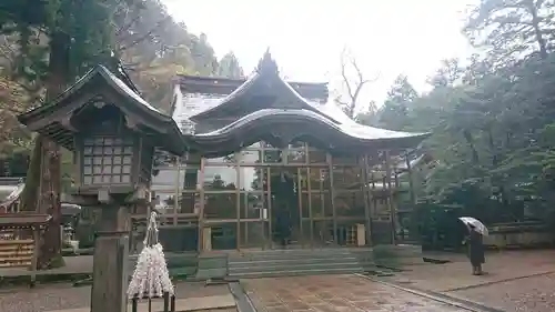 金剱宮の本殿・本堂