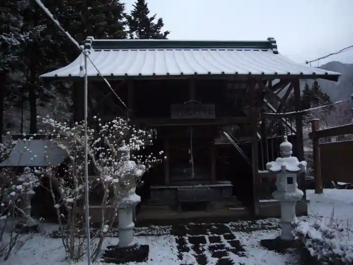 示現神社の本殿・本堂