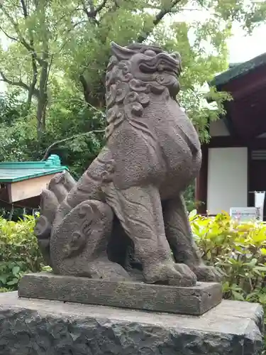 稲毛神社の狛犬