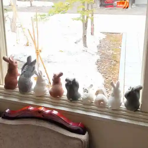 彌彦神社　(伊夜日子神社)の像