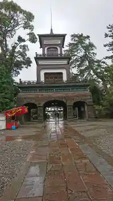 尾山神社の山門・神門