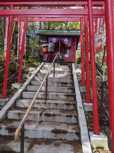 草津穴守稲荷神社の鳥居