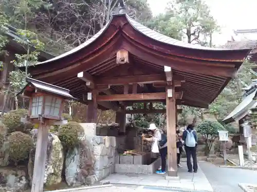 伊奈波神社の手水