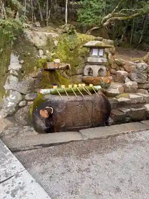 石上神宮の手水舎
