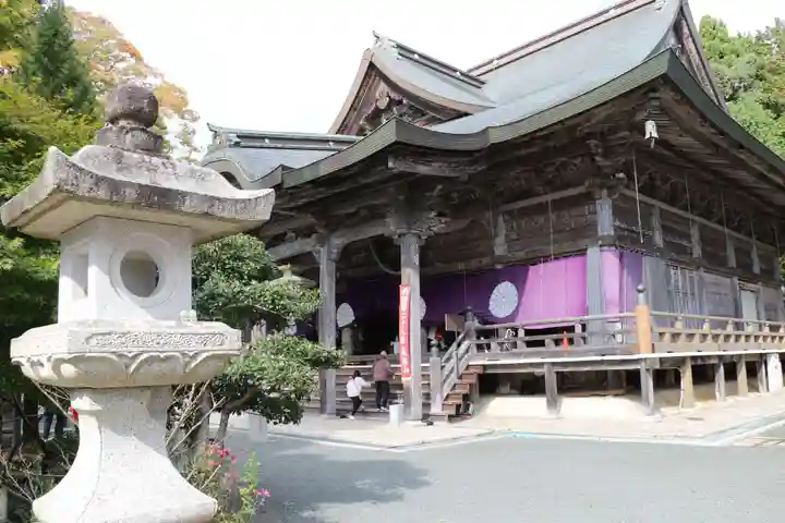 成相寺の本殿・本堂