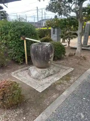 品川神社の{uncategorized: "未分類", other: "その他", undefined: "問題あり", building: "その他建物", grave: "お墓", sacred_gate: "鳥居", guardian: "狛犬", statue: "像", buddha: "仏像", history: "歴史", nature: "自然", garden: "庭園", animal: "動物", pagoda: "塔", temizu: "手水舎", mountain_gate: "山門・神門", sanctuary: "本殿・本堂", subordinate: "末社・摂社", art: "芸術", scenery: "景色", jizo: "地蔵", ema: "絵馬", goshuin: "御朱印", omikuji: "おみくじ", items: "授与品その他", amulet: "お守り", goshuincho: "御朱印帳", eats: "食事", festival: "お祭り", votive_dance: "神楽", shichigosan: "七五三参", wedding: "結婚式", experience: "体験その他", initially: "初詣", around: "周辺", anti_infection: "感染症対策"}