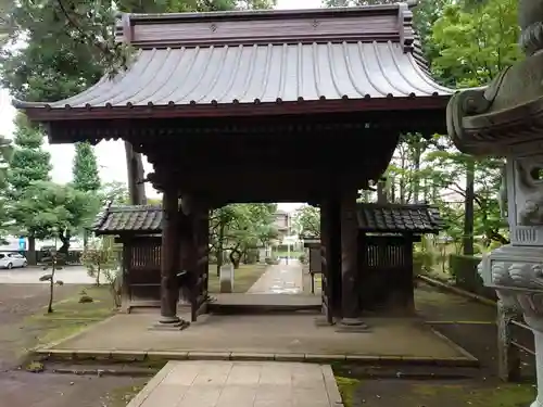 三寳寺の山門