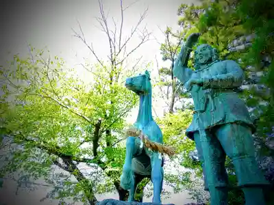 八剱神社（更屋敷）の像