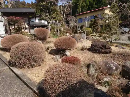 観音寺の庭園