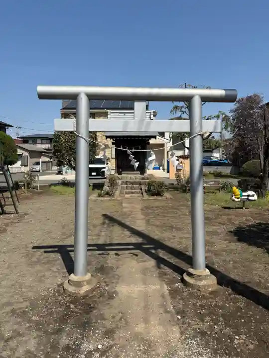 大六天神社の{uncategorized: "未分類", other: "その他", undefined: "問題あり", building: "その他建物", grave: "お墓", sacred_gate: "鳥居", guardian: "狛犬", statue: "像", buddha: "仏像", history: "歴史", nature: "自然", garden: "庭園", animal: "動物", pagoda: "塔", temizu: "手水舎", mountain_gate: "山門・神門", sanctuary: "本殿・本堂", subordinate: "末社・摂社", art: "芸術", scenery: "景色", jizo: "地蔵", ema: "絵馬", goshuin: "御朱印", omikuji: "おみくじ", items: "授与品その他", amulet: "お守り", goshuincho: "御朱印帳", eats: "食事", festival: "お祭り", votive_dance: "神楽", shichigosan: "七五三参", wedding: "結婚式", experience: "体験その他", initially: "初詣", around: "周辺", anti_infection: "感染症対策"}