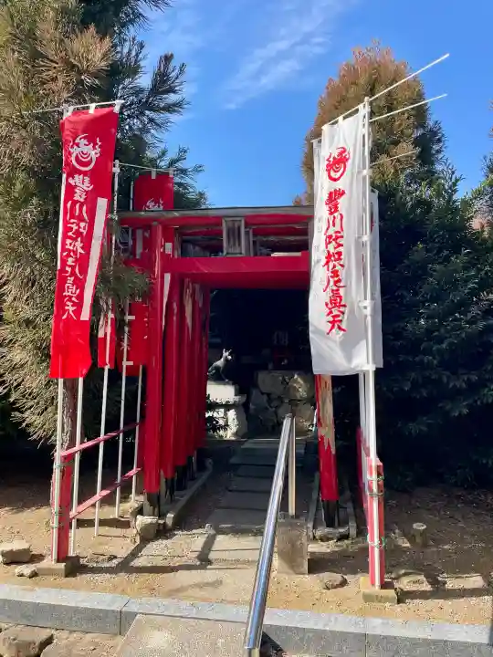 久喜稲荷神社の{uncategorized: "未分類", other: "その他", undefined: "問題あり", building: "その他建物", grave: "お墓", sacred_gate: "鳥居", guardian: "狛犬", statue: "像", buddha: "仏像", history: "歴史", nature: "自然", garden: "庭園", animal: "動物", pagoda: "塔", temizu: "手水舎", mountain_gate: "山門・神門", sanctuary: "本殿・本堂", subordinate: "末社・摂社", art: "芸術", scenery: "景色", jizo: "地蔵", ema: "絵馬", goshuin: "御朱印", omikuji: "おみくじ", items: "授与品その他", amulet: "お守り", goshuincho: "御朱印帳", eats: "食事", festival: "お祭り", votive_dance: "神楽", shichigosan: "七五三参", wedding: "結婚式", experience: "体験その他", initially: "初詣", around: "周辺", anti_infection: "感染症対策"}