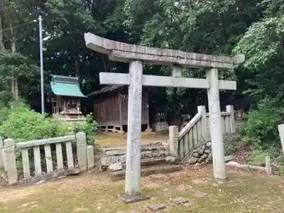 伊豫岡八幡神社の鳥居