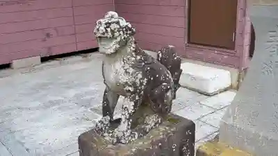 皇産靈神社の狛犬