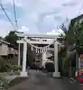 座間神社の鳥居
