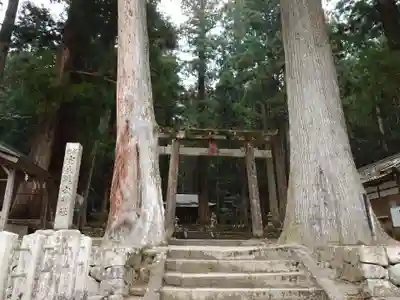 室生龍穴神社(奈良県)