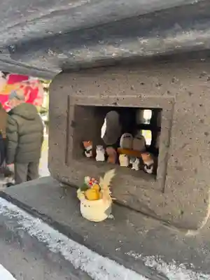 札幌諏訪神社の像