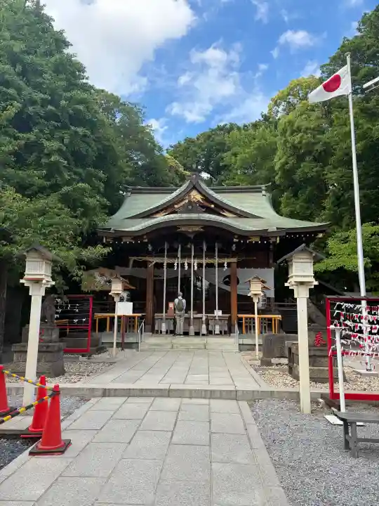 鎮守氷川神社の{uncategorized: "未分類", other: "その他", undefined: "問題あり", building: "その他建物", grave: "お墓", sacred_gate: "鳥居", guardian: "狛犬", statue: "像", buddha: "仏像", history: "歴史", nature: "自然", garden: "庭園", animal: "動物", pagoda: "塔", temizu: "手水舎", mountain_gate: "山門・神門", sanctuary: "本殿・本堂", subordinate: "末社・摂社", art: "芸術", scenery: "景色", jizo: "地蔵", ema: "絵馬", goshuin: "御朱印", omikuji: "おみくじ", items: "授与品その他", amulet: "お守り", goshuincho: "御朱印帳", eats: "食事", festival: "お祭り", votive_dance: "神楽", shichigosan: "七五三参", wedding: "結婚式", experience: "体験その他", initially: "初詣", around: "周辺", anti_infection: "感染症対策"}