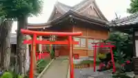 於菊稲荷神社の本殿・本堂