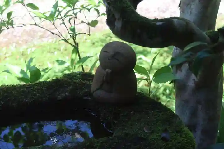 吸湖山 青岸寺の地蔵