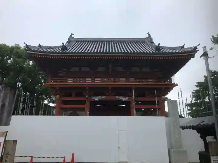 葛井寺の山門・神門