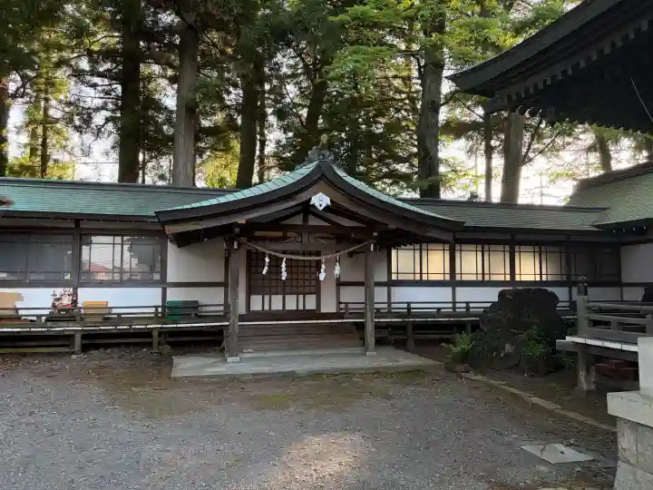 小室浅間神社の{uncategorized: "未分類", other: "その他", undefined: "問題あり", building: "その他建物", grave: "お墓", sacred_gate: "鳥居", guardian: "狛犬", statue: "像", buddha: "仏像", history: "歴史", nature: "自然", garden: "庭園", animal: "動物", pagoda: "塔", temizu: "手水舎", mountain_gate: "山門・神門", sanctuary: "本殿・本堂", subordinate: "末社・摂社", art: "芸術", scenery: "景色", jizo: "地蔵", ema: "絵馬", goshuin: "御朱印", omikuji: "おみくじ", items: "授与品その他", amulet: "お守り", goshuincho: "御朱印帳", eats: "食事", festival: "お祭り", votive_dance: "神楽", shichigosan: "七五三参", wedding: "結婚式", experience: "体験その他", initially: "初詣", around: "周辺", anti_infection: "感染症対策"}