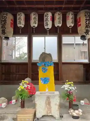 胴切れの地蔵の地蔵