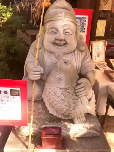 平塚三嶋神社の像