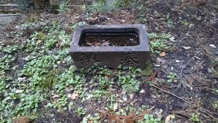 稲荷神社の手水舎