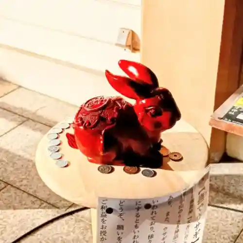 彌彦神社　(伊夜日子神社)の像