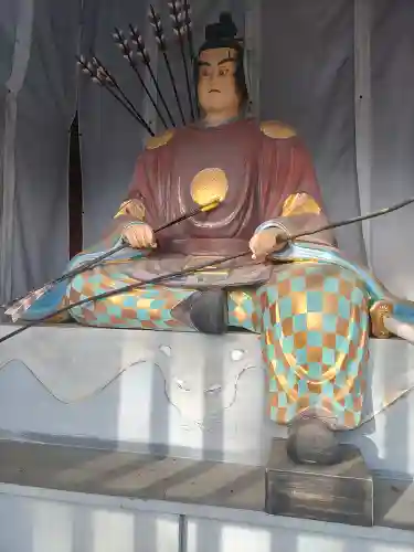 玉村八幡宮の像