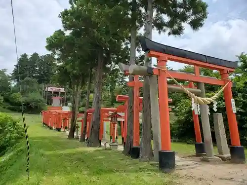 高屋敷稲荷神社の鳥居