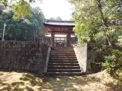 春日神社の山門・神門