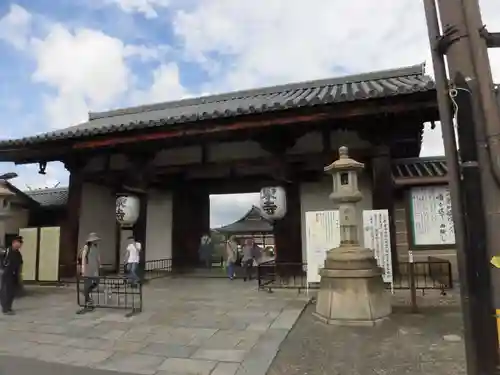 東寺（教王護国寺）の山門・神門