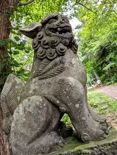 定山渓神社の狛犬